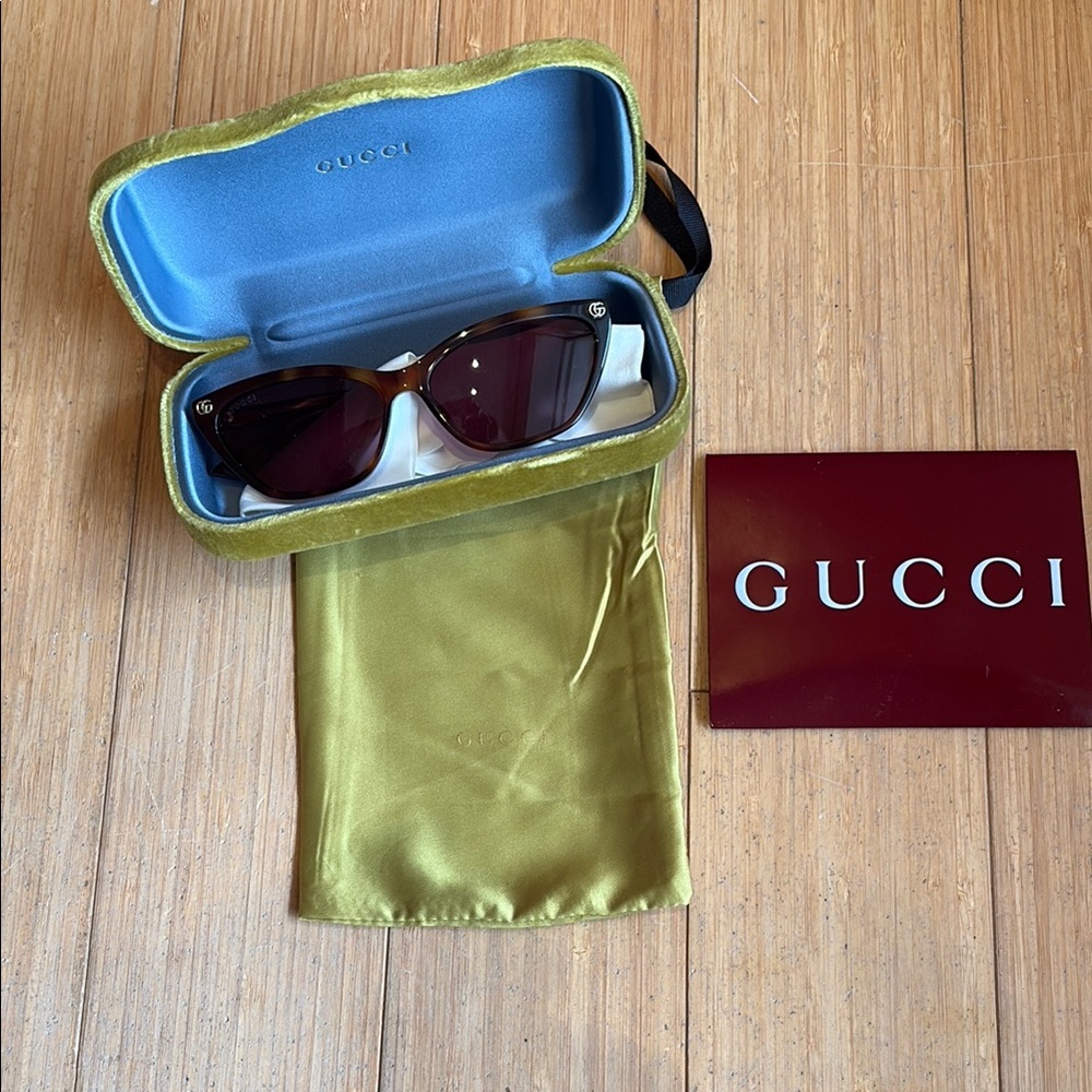 Gucci Women's Olive Green Velvet Sunglasses Case with Burgundy Lens Sunglasses